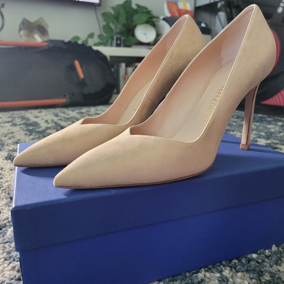 Brand New - Stuart Weitzman 95mm Adobe Suede Pumps (runs small, more like 8.5) - Picture 8 of 10